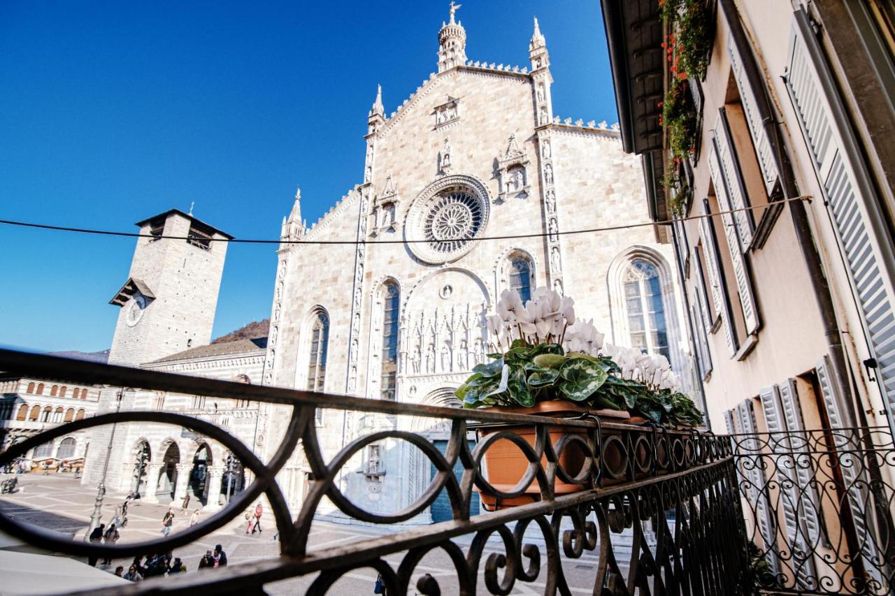 Апартаменти La Finestra Sul Duomo - The House Of Travelers Комо Екстер'єр фото