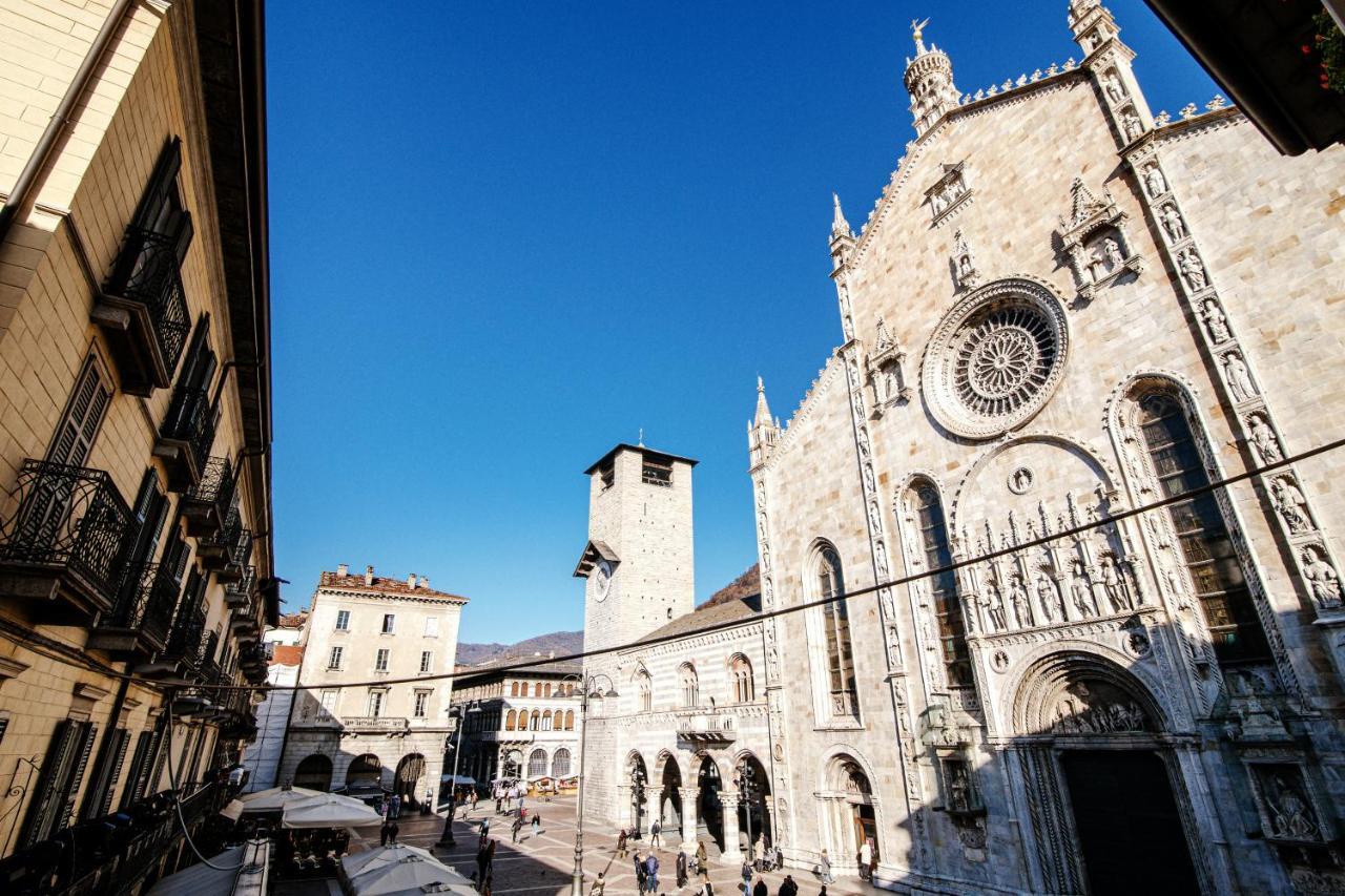 Апартаменти La Finestra Sul Duomo - The House Of Travelers Комо Екстер'єр фото